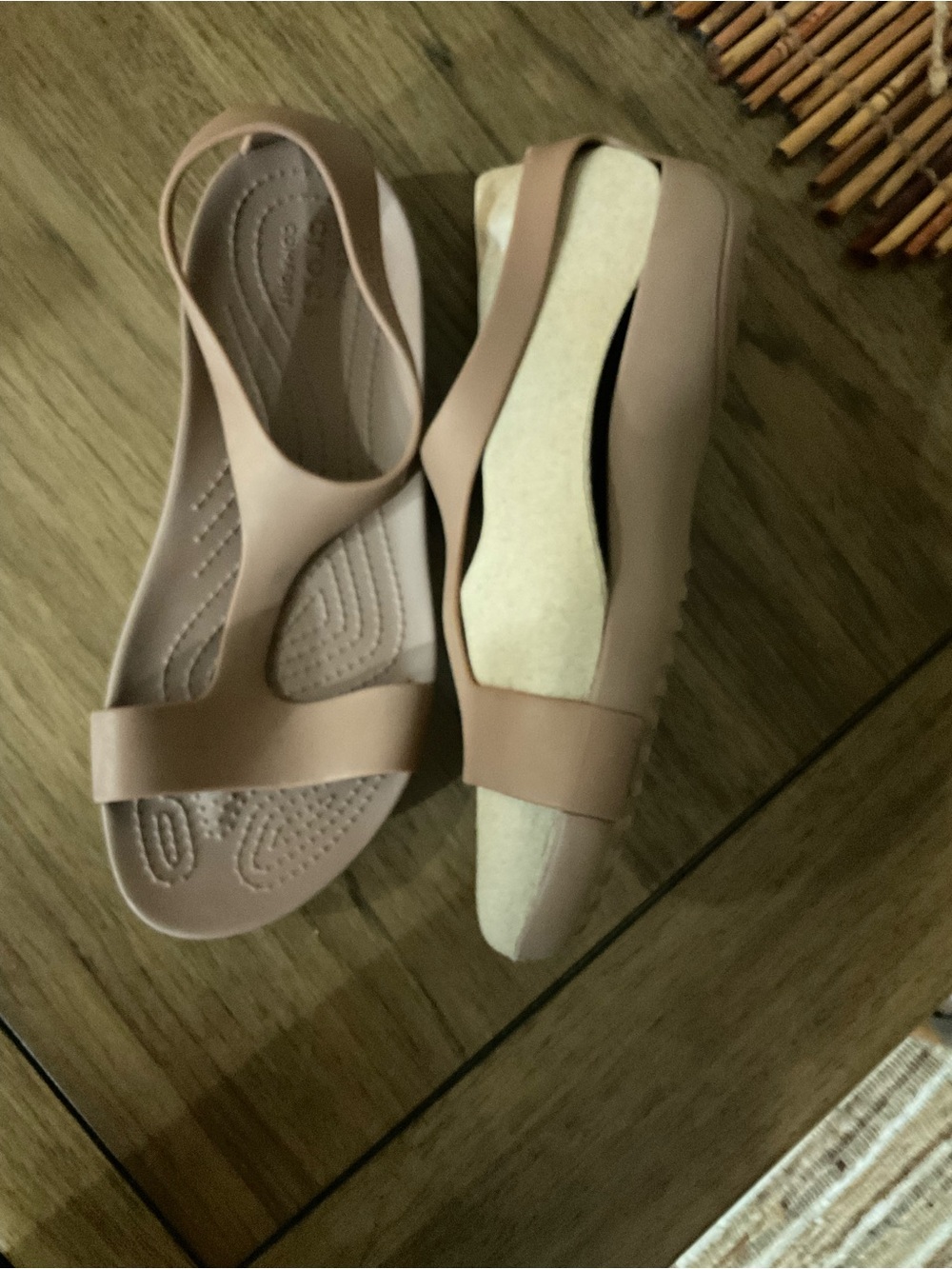 Crocs Serena Sandal Shoes Womens Size W 7 Beige Comfort Lightweight Slip On